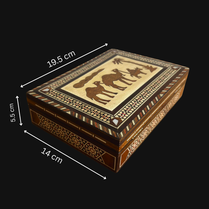 صندوق مجوهرات موزاييك للجمال من عام 1970 – فن دمشقي يدوي مطعّم بالصدف