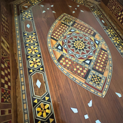 Vassoio Damaschino in Legno – Madreperla & Finitura Noce