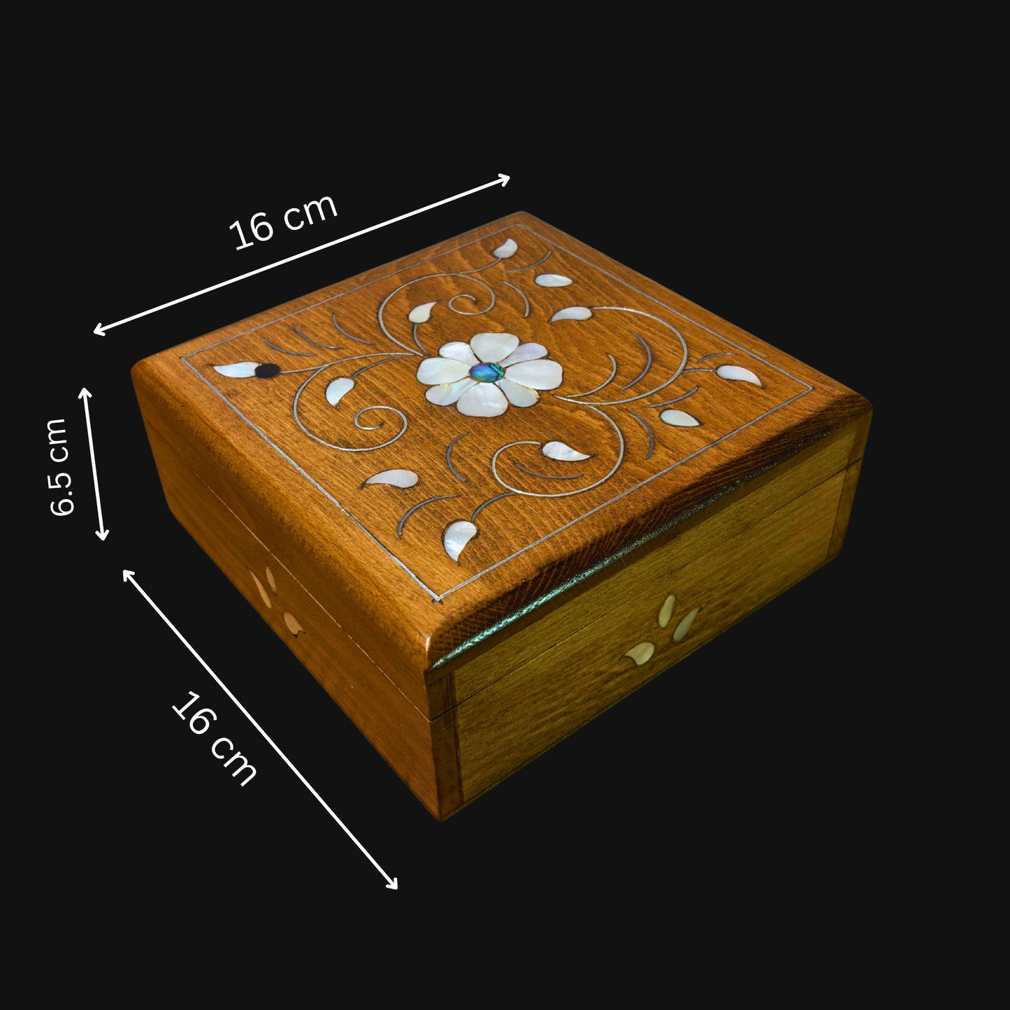 صندوق دمشقي فاخر – تطعيم بالصدف وبراعة المشغل العربي