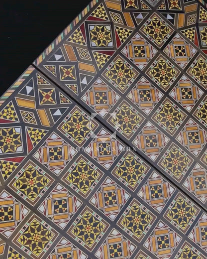 Luxuriöses Schach- & Backgammon-Set aus Damaskus – Mosaikkunst & Perlmutt