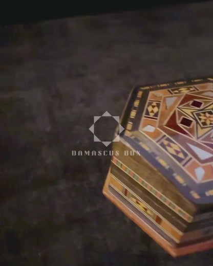 Handgefertigte Mosaik-Schatulle aus Damaskus – Holzkunst & Samt